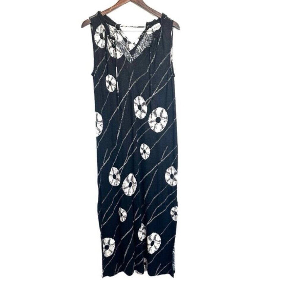 Sleeveless Black Maxi Dress with White Circular Print